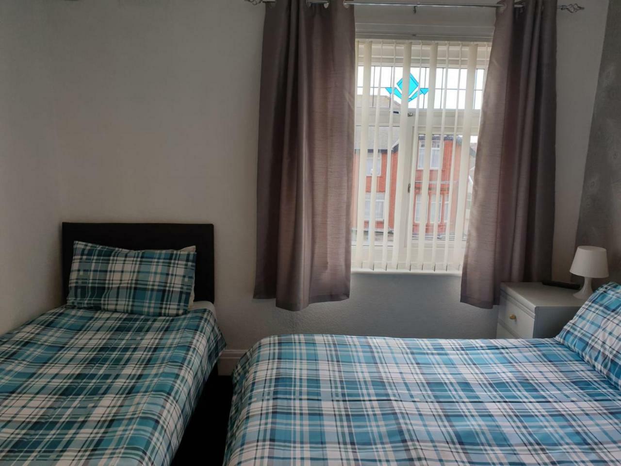 Kings Court Families & Couples Bed & Breakfast - Blackpool, Blackpool